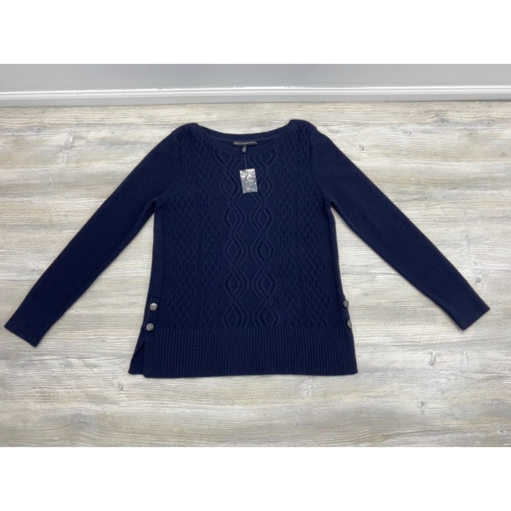 WHITE HOUSE BLACK MARKET KNITED WOMEN SWEATER